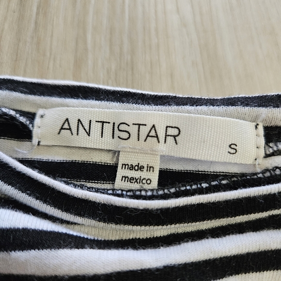 Striped Crop T Shirt - Size Small - Picture 2 of 2